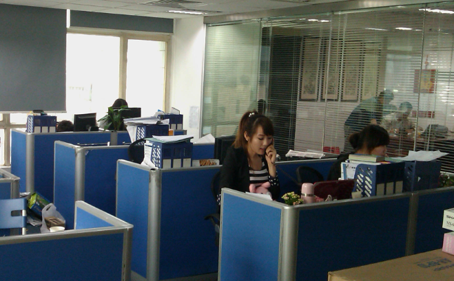 白酒红酒批发渠道下沉策略：长沙市普拉泽酒类贸易有限公司的县域市场布局分析